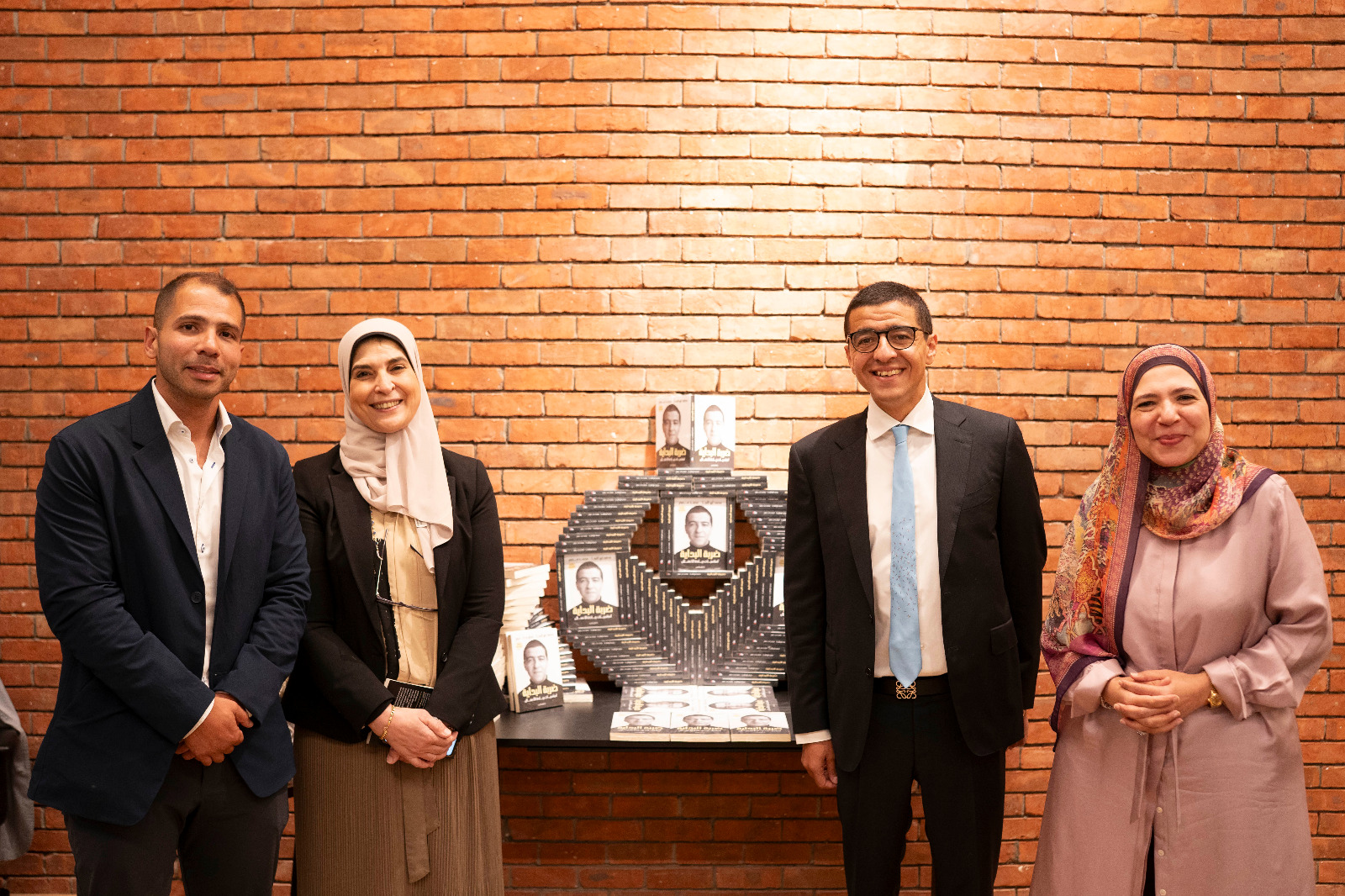 “ضربة البداية” دليل محمد أبو النجا ومحمد محرم لرواد الأعمال في مصر