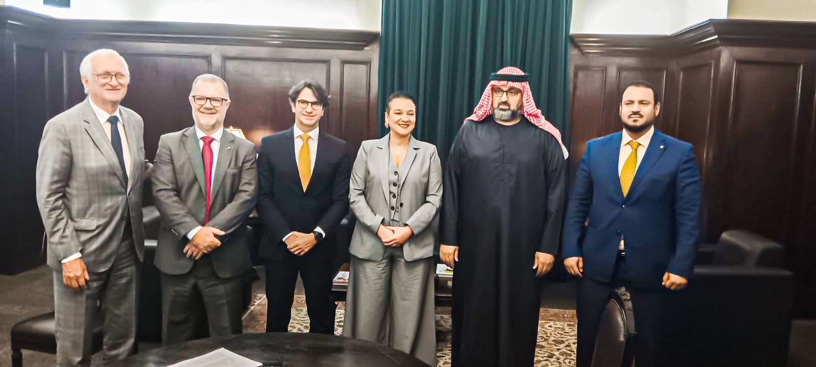 قمة البريكس تختتم أعمالها بتوقيع أكبر إتفاقية بقيمة تزيد عن 100 مليار دولار بين البرازيل والإمارات