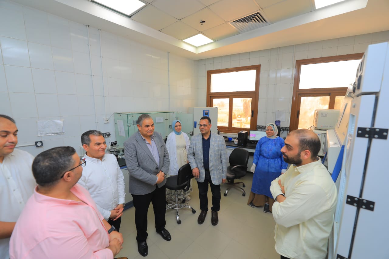 رئيس جامعة كفر الشيخ ويؤكد: نحرص على دعم المنظومة الصحية بأحدث الأجهزة المعتمدة دوليًا لخدمة المجتمع