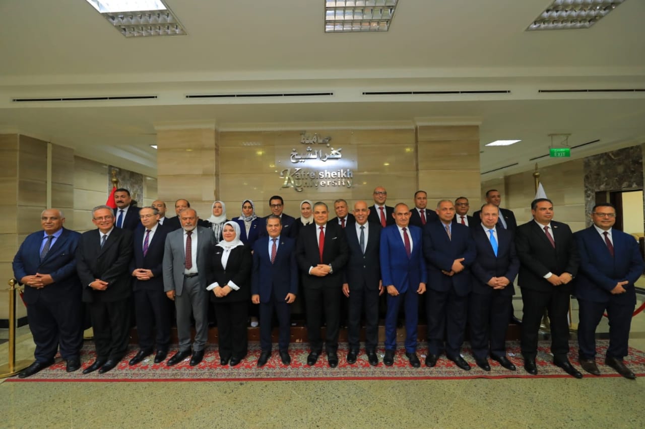رئيس جامعة كفر الشيخ يشيد بجهود منظومة العمل الجامعي ويؤكد: “جامعة كفر الشيخ ستظل درة التاج للجامعات المصرية”