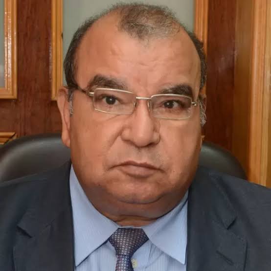 52% وعايز طب بعد النجاح فى الدور الثانى !!!!