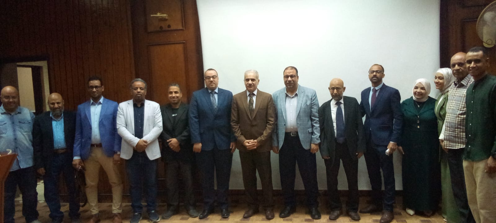 مناقشة رسالة ماجستير حول استخدام المورينجا في معالجة مياه الصرف الصحي بهندسة اسوان