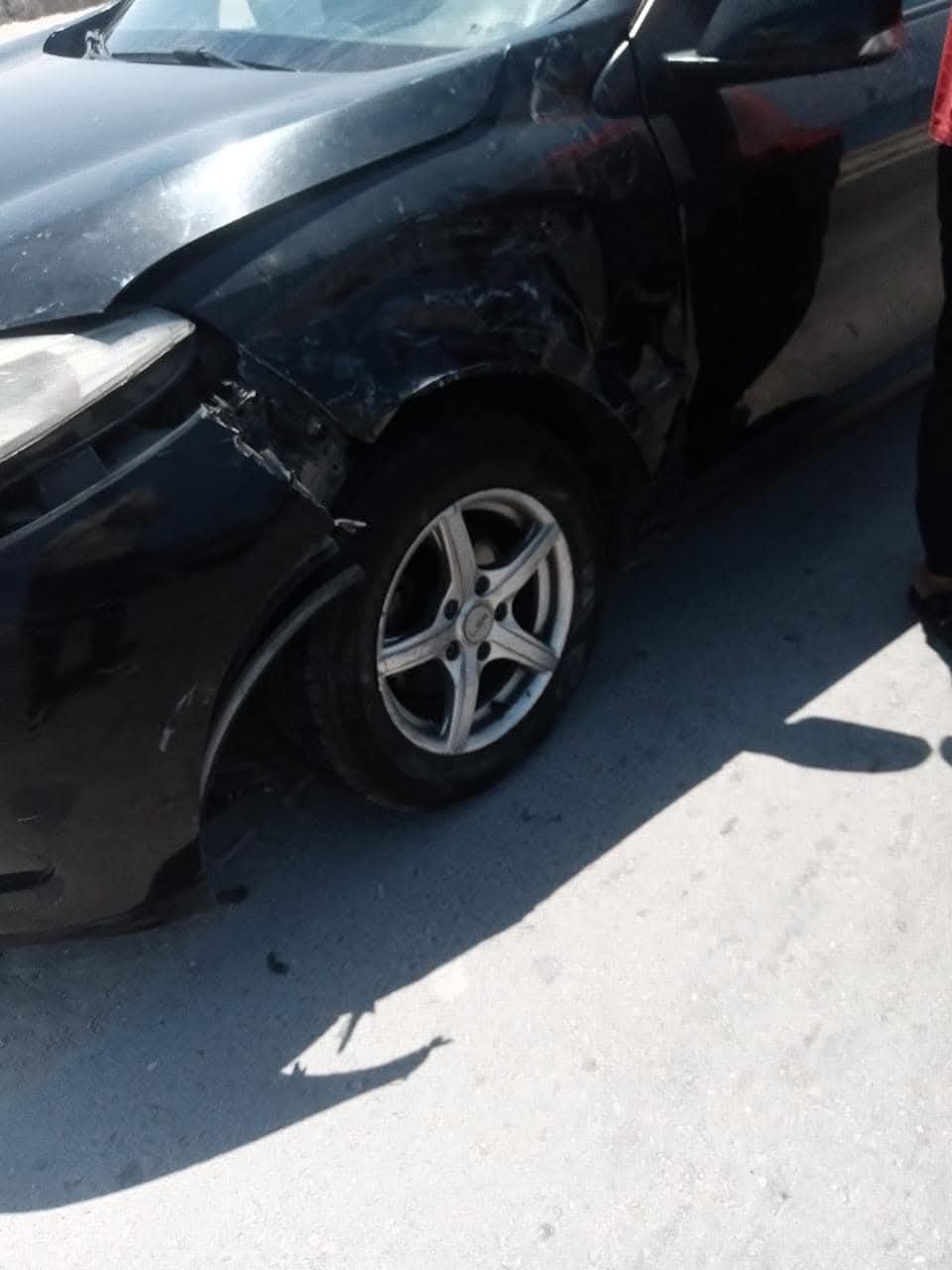 إصابة الإعلامية داليا الخطيب في حادث سير بطريق العلمين وتهشم سيارتها (صور)