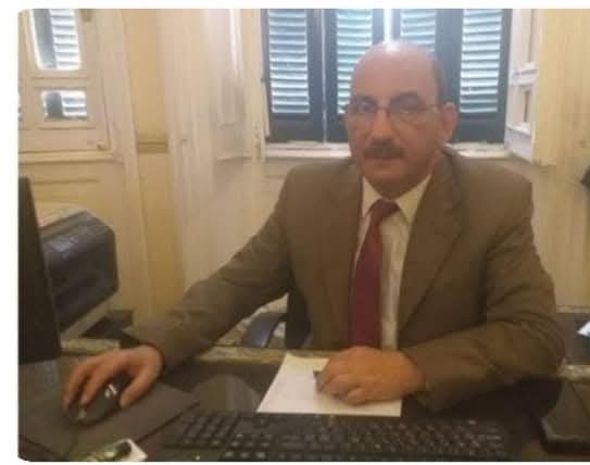 من صوت الميكروفون لحكايات متنوعه : ندوة “الإذاعة والقصة القصيرة” بمكتبة القاهره الكبرى 