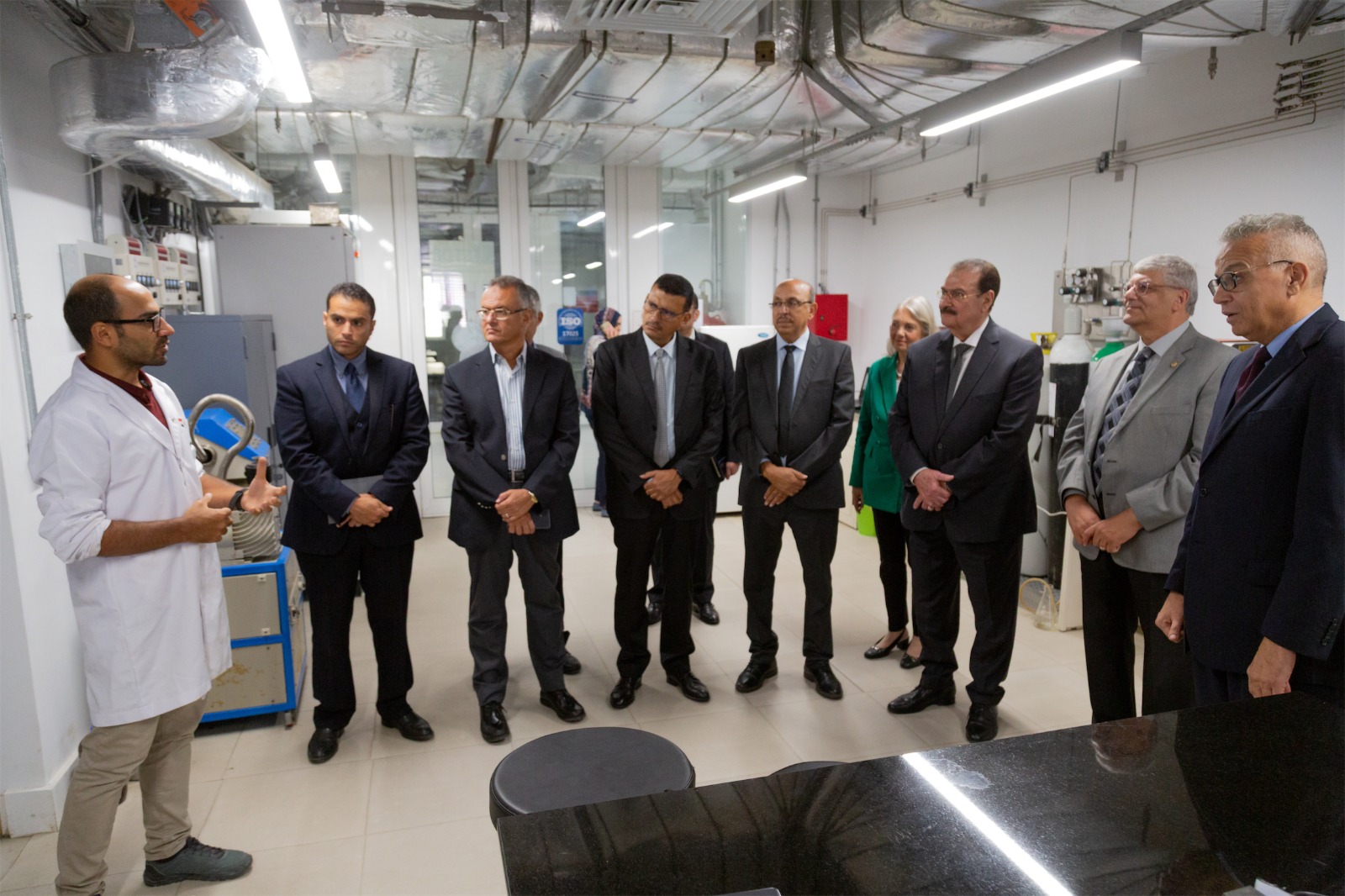 الجامعة المصرية اليابانية تبحث مع “أبو قير للأسمدة ” التعاون في مشروعات الهيدروجين الأخضر