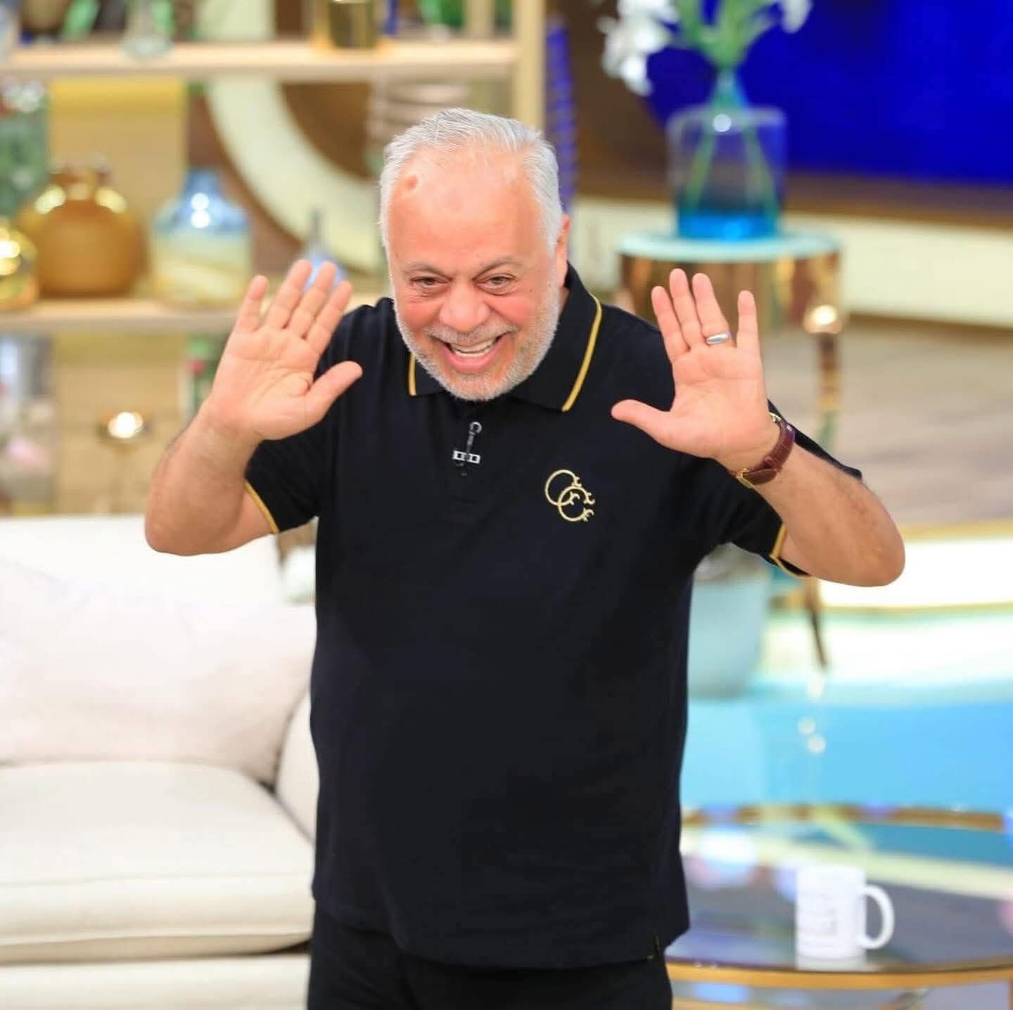 اشرف زكي يطمئن الجمهور المصري والعربي علي الفنان محمد صبحي : يغادر المستشفي حالياً متوجهاً الي منزله