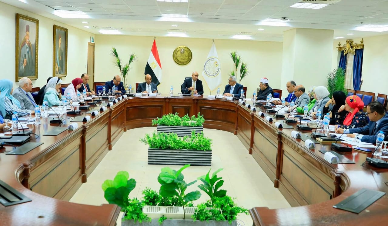 وزير التعليم: نظام شهادة البكالوريا المصرية الذي سيطبق من العام الدراسي المقبل ٢٠٢٥ / ٢٠٢٦ اختياريا يمثل نقلة نوعية للعملية التعليمية بالمرحلة الثانوية