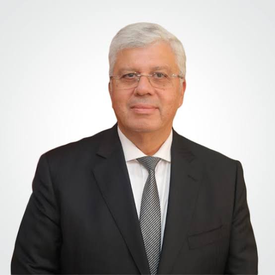 الجمعة.. غلق باب تسجيل الرغبات لطلاب المرحلة الثالثة لتنسيق القبول بالجامعات والمعاهد العليا للعام الجامعي ٢٠٢٥/٢٠٢٦