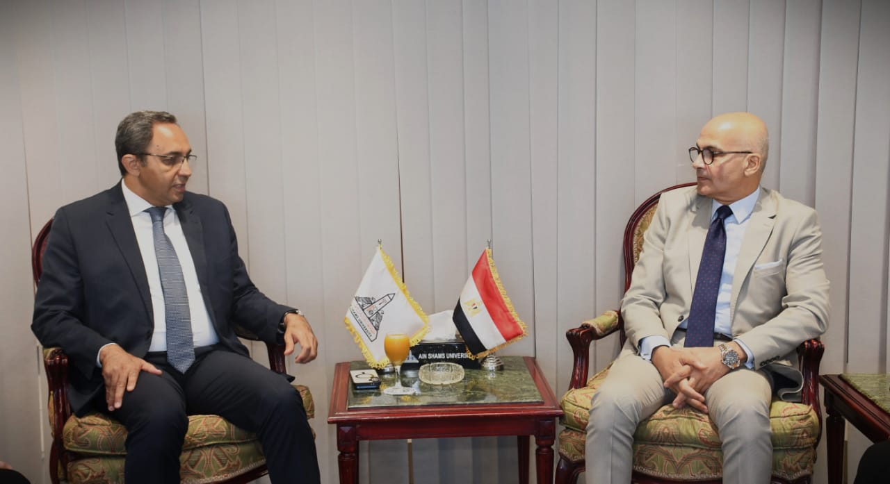 بروتوكول تعاون بين جامعة عين شمس ومحافظة قنا