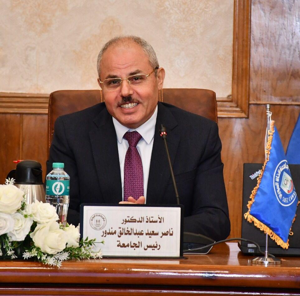 رئيس جامعة قناة السويس يهنئ كلية الهندسة بحصول برنامجي العمارة والقوى والآلات الكهربية على الاعتماد المشروط من الهيئة القومية لضمان الجودة