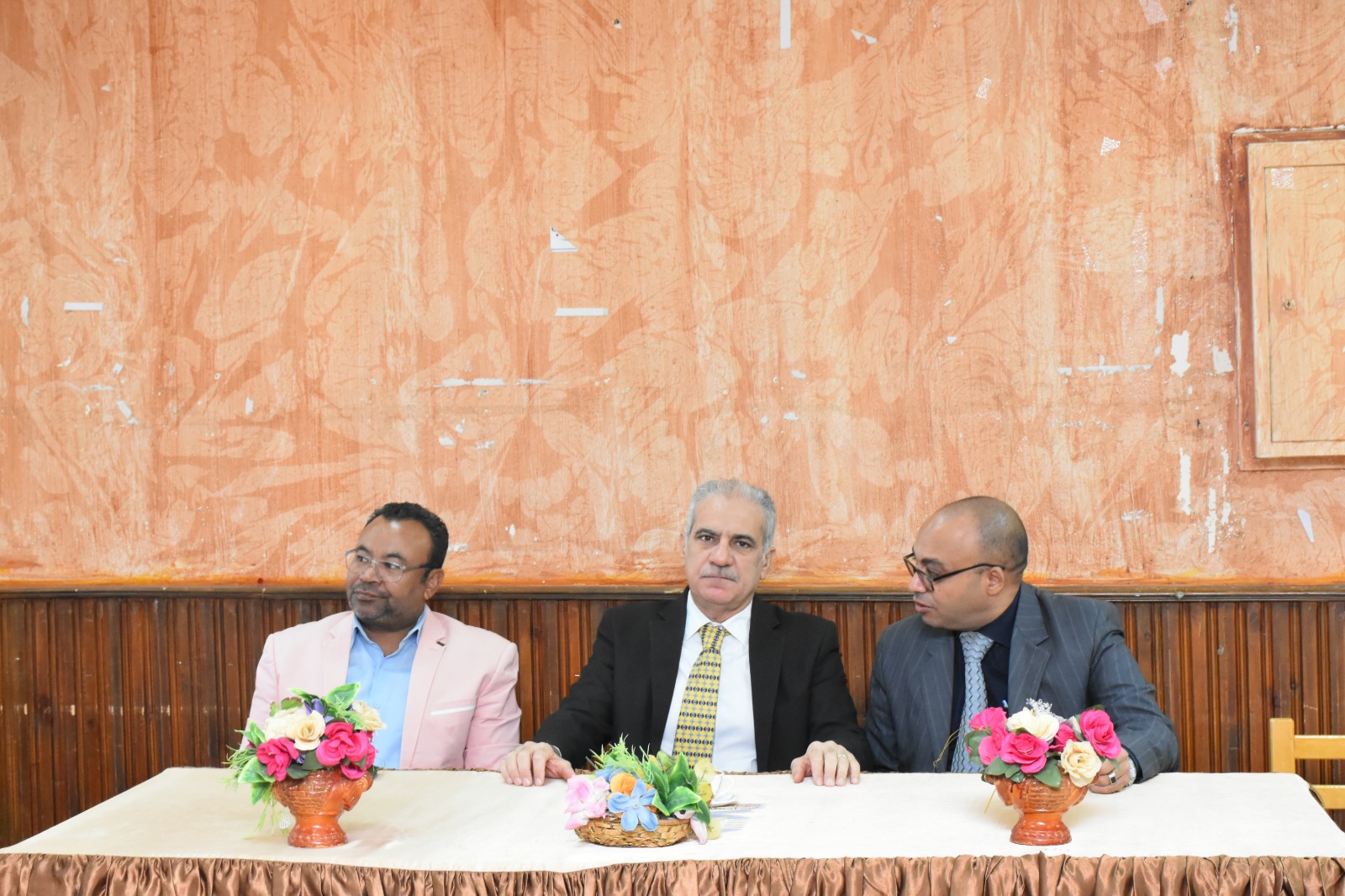 جامعة أسوان تطلق أولى دورات تطوير مهارات التدريب الميداني بكلية الخدمة الاجتماعية