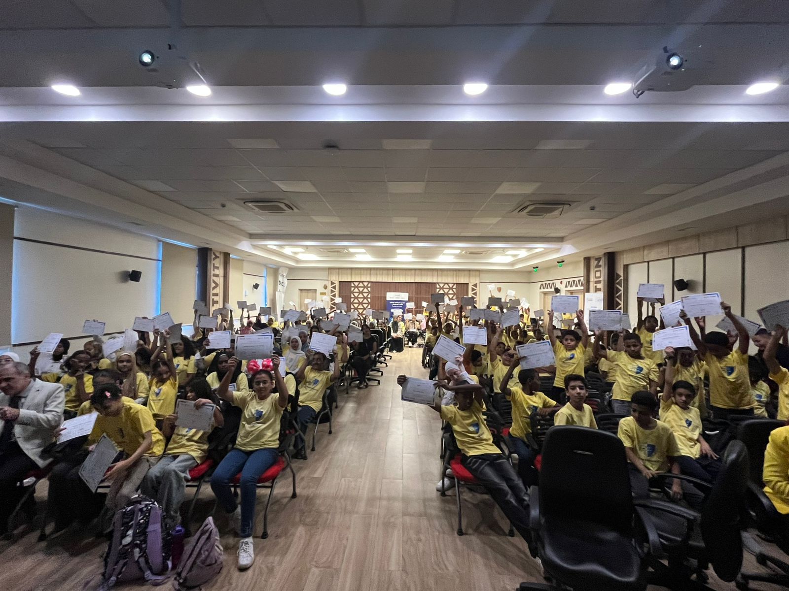 جيل رقمي يحمي المستقبل رئيس جامعة أسوان يشهد حفل تكريم و ختام برنامج الأمن السيبراني بمشاركة وزير الاتصالات 