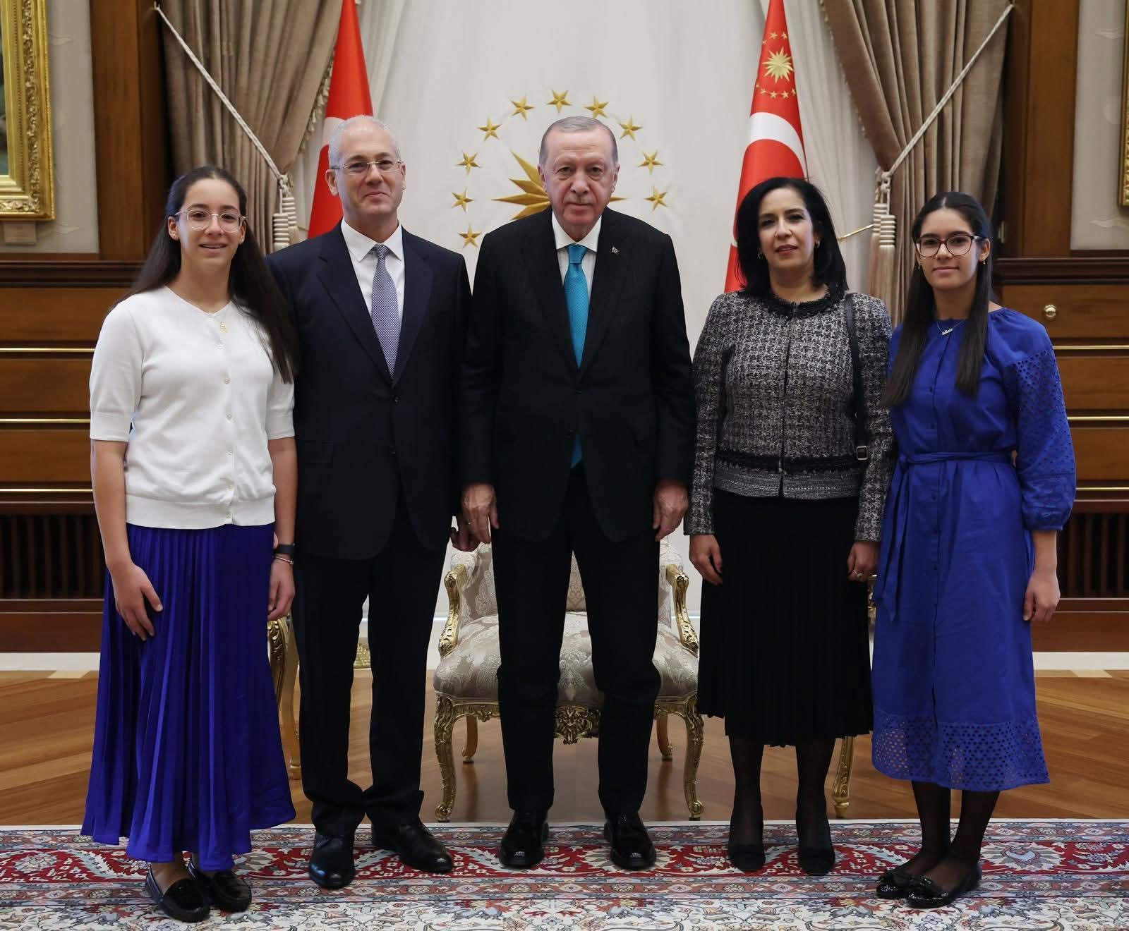 الرئيس التركي يستقبل سفير مصر في تركيا