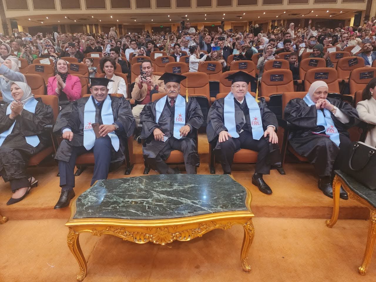 الجامعة المصرية الروسية تحتفل بتخريج الدفعة السابعة من كلية طب الفم والأسنان