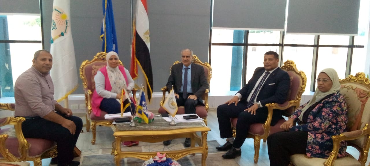 جامعة أسوان تبحث تعزيز التنمية الاقتصادية المحلية لتحقيق رؤية أسوان 2040